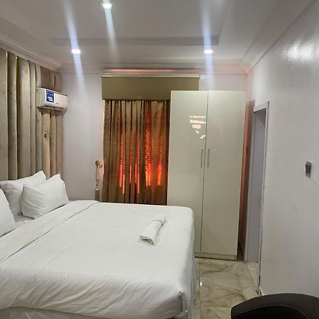 White Gold Hotel Ikeja Dış mekan fotoğraf