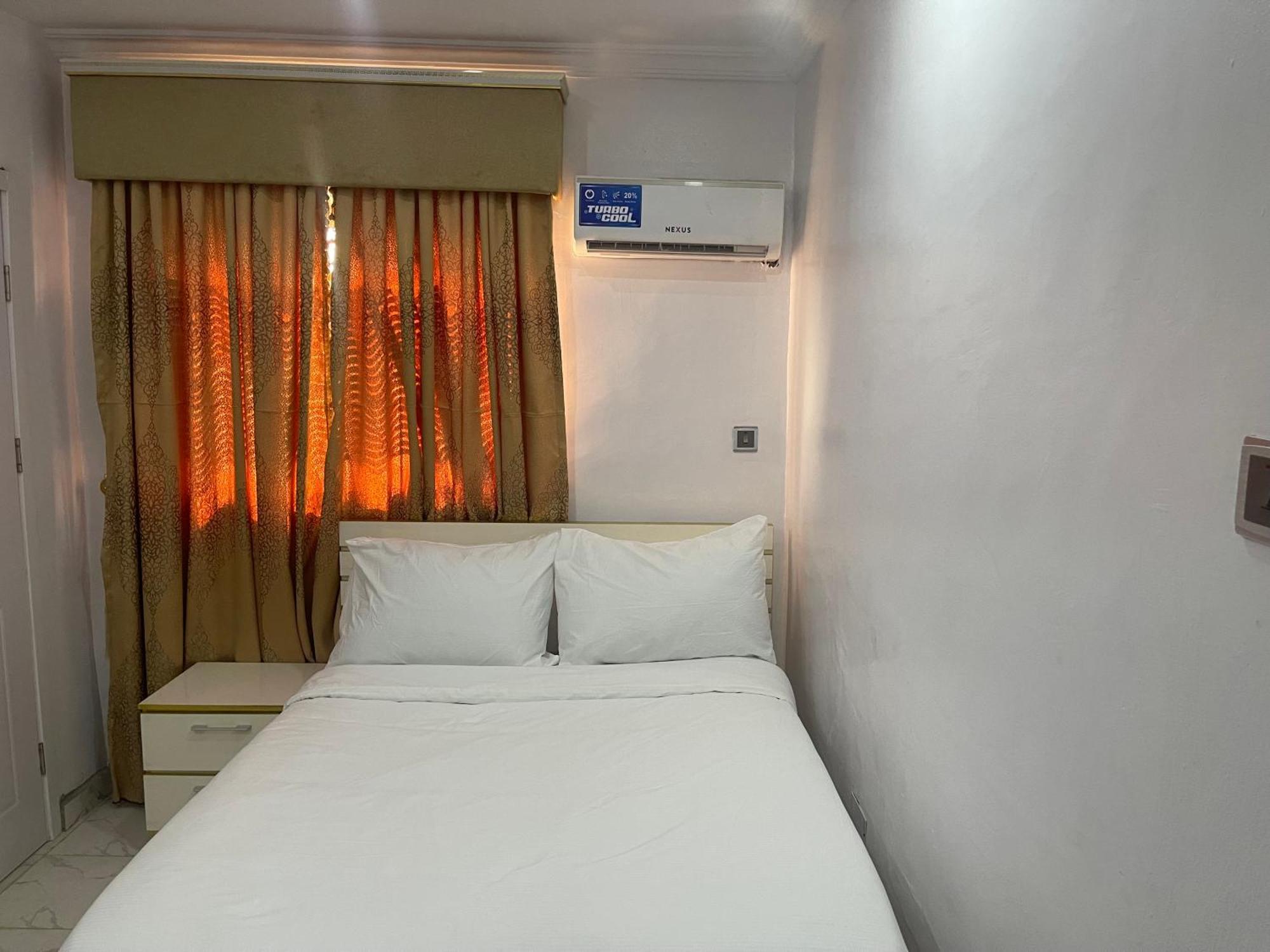 White Gold Hotel Ikeja Dış mekan fotoğraf