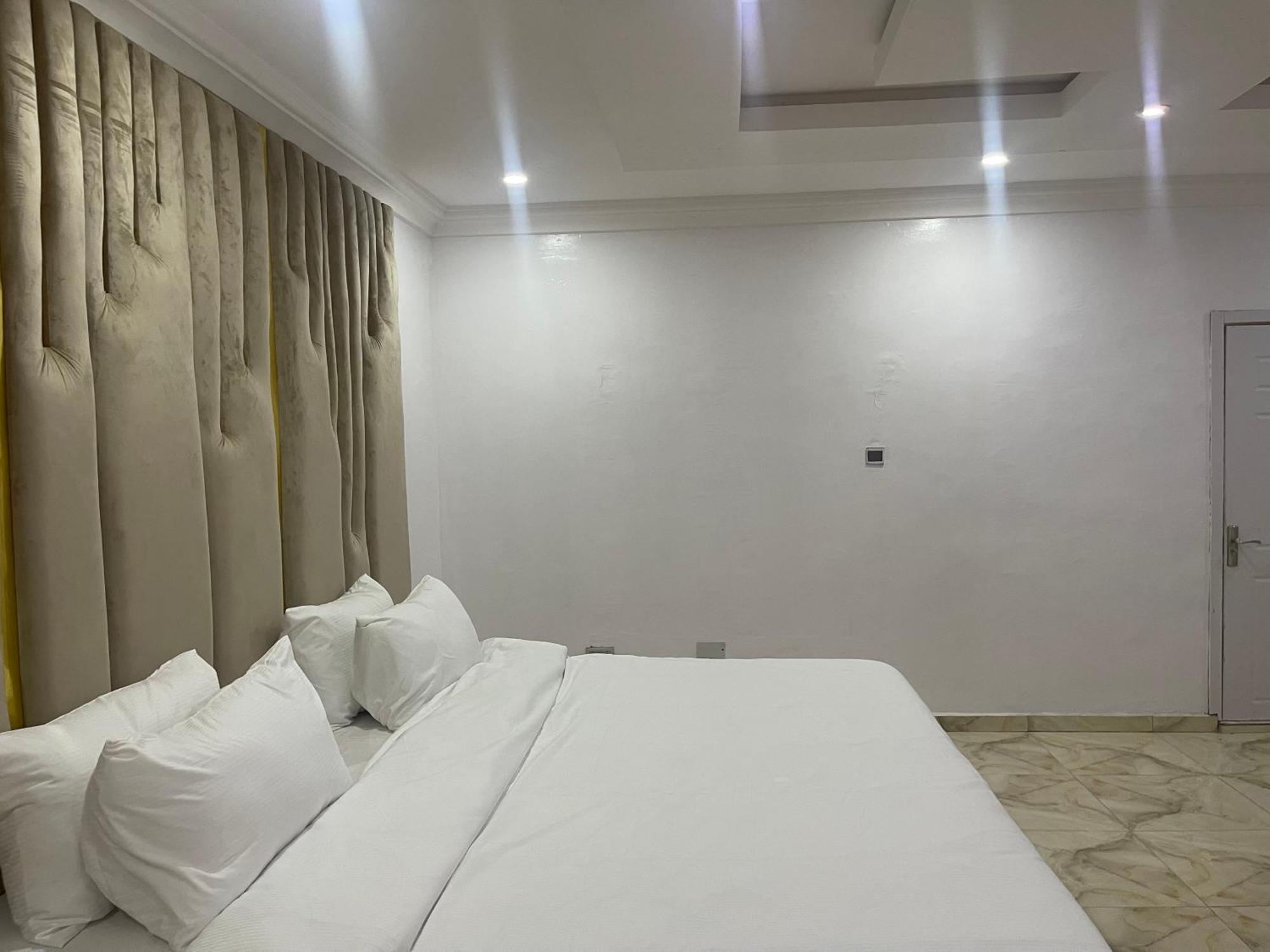 White Gold Hotel Ikeja Dış mekan fotoğraf