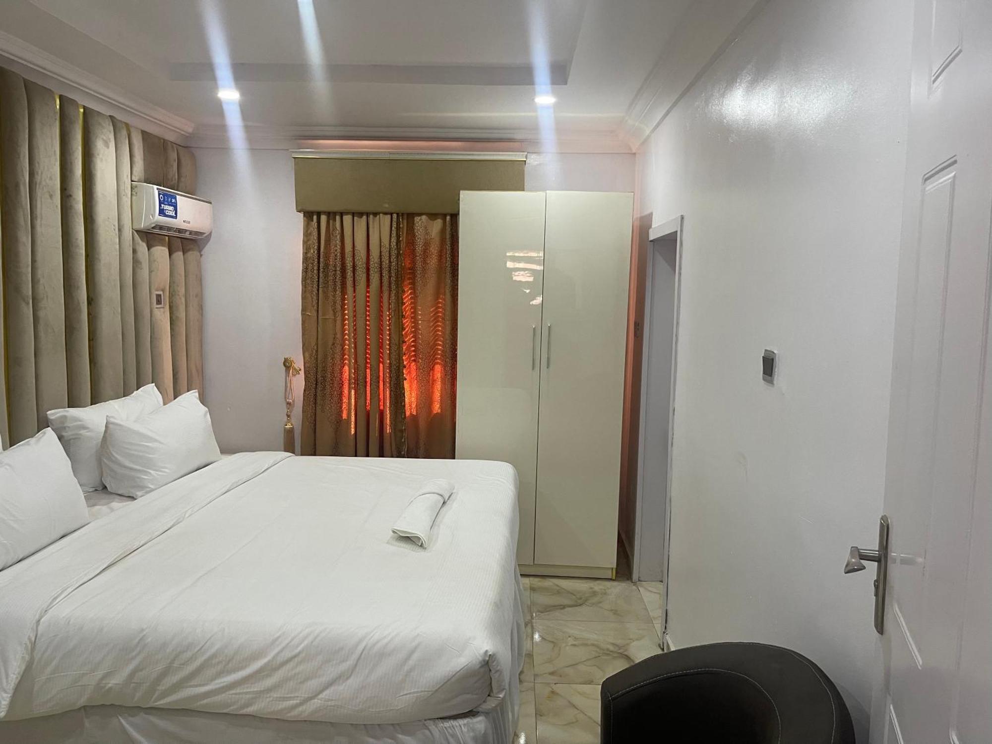 White Gold Hotel Ikeja Dış mekan fotoğraf