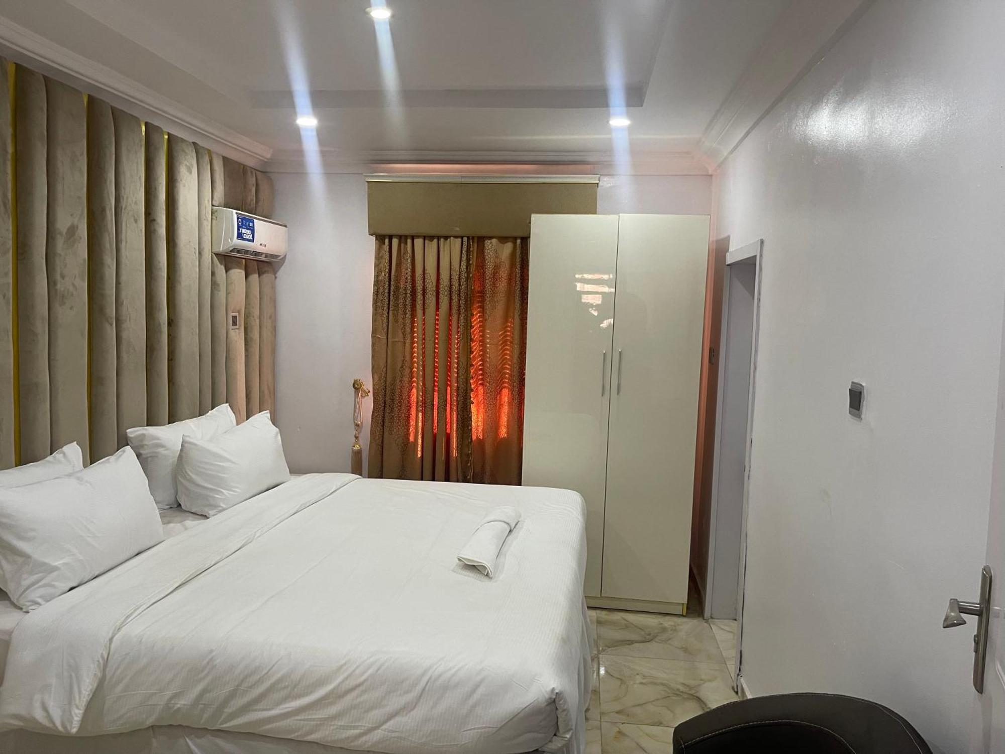 White Gold Hotel Ikeja Dış mekan fotoğraf